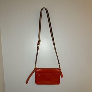 Coach crossbodywristlet great for